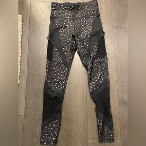Fabletics yoga pants